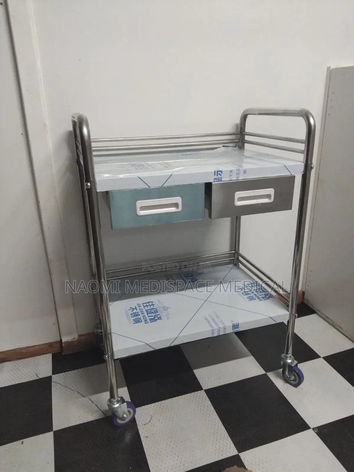Sturdy, Durable Stainless Steel Dressing Trolley