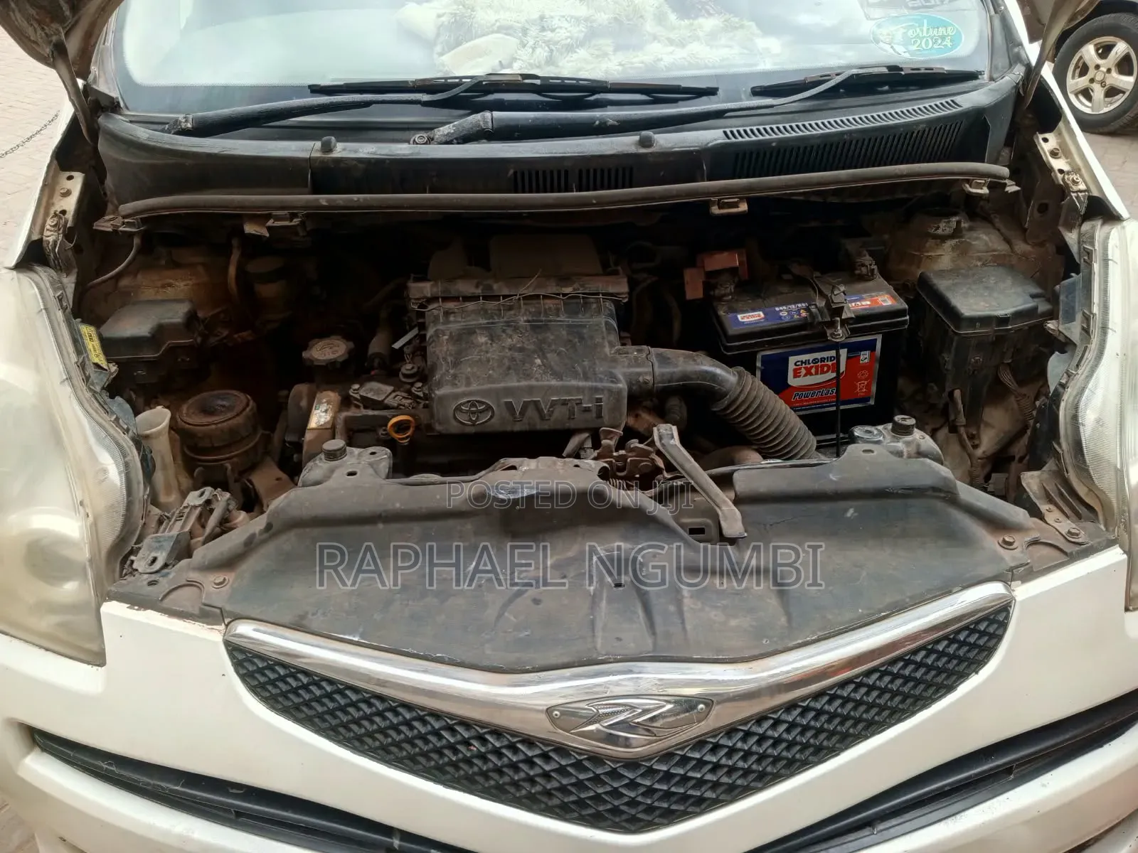 Toyota Ractis 2009 White