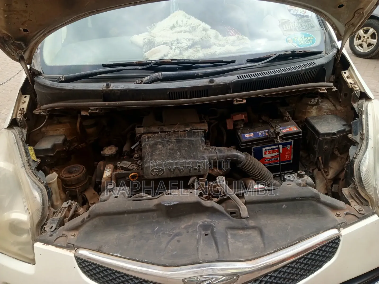 Toyota Ractis 2009 White