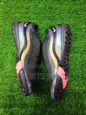 AirMax Turf Football Boots