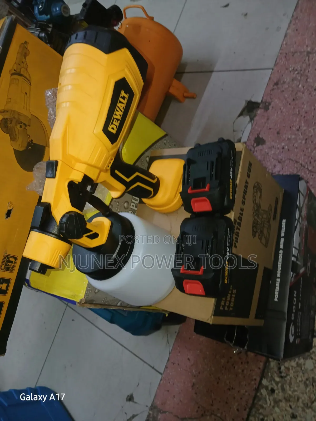 DeWalt Cordless Paint Sprayer 48v (HVLP) Kit,