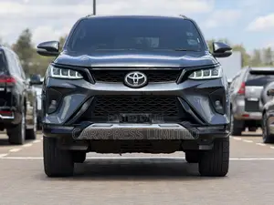 Toyota Fortuner 2.8 D AWD 2016 Gray