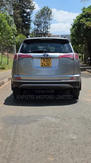 Toyota RAV4 2017 Silver