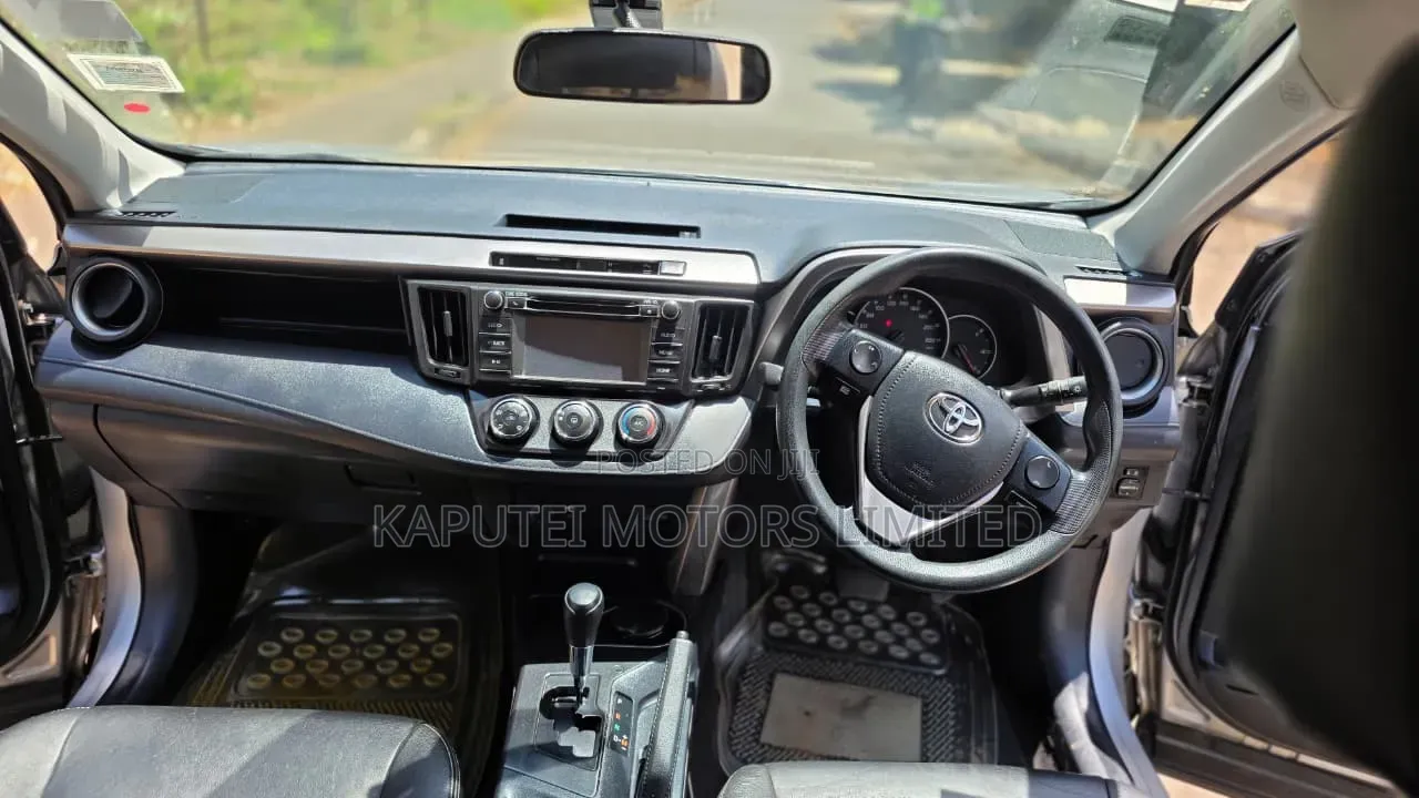 Toyota RAV4 2017 Silver