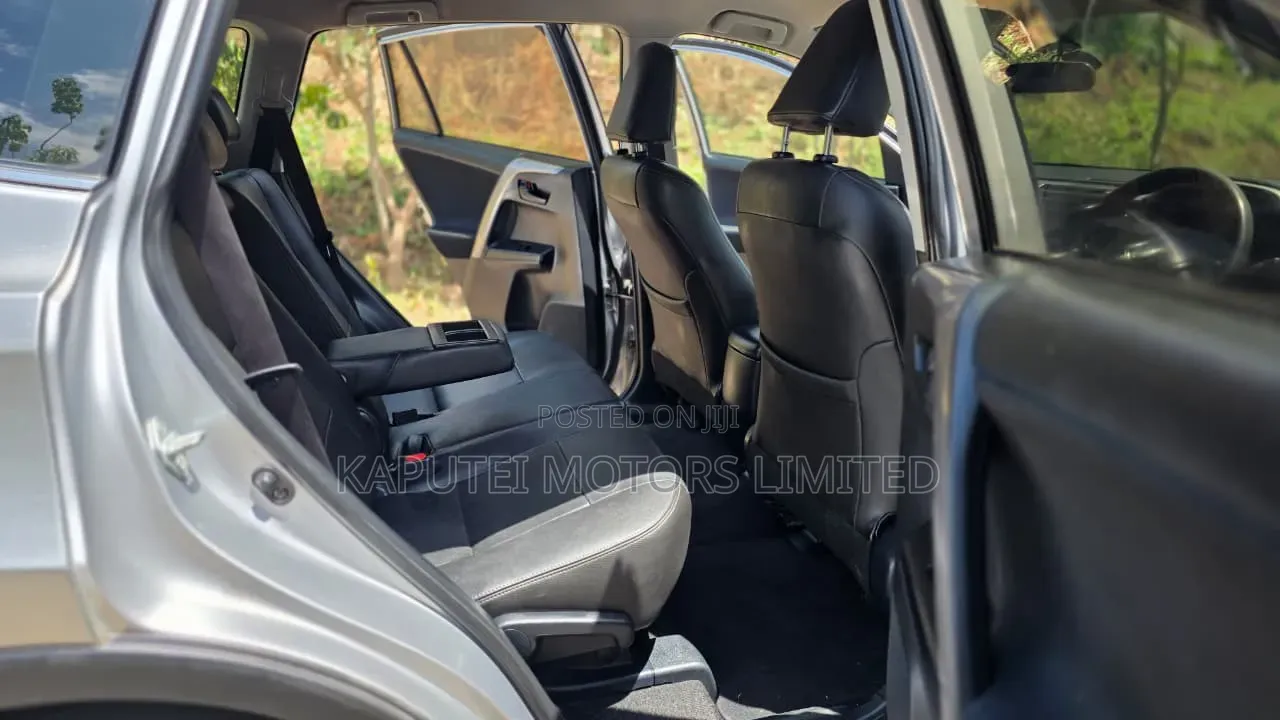 Toyota RAV4 2017 Silver