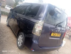 Toyota Voxy 2008 Blue