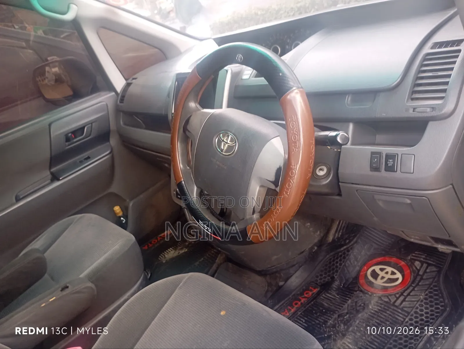 Toyota Voxy 2008 Blue