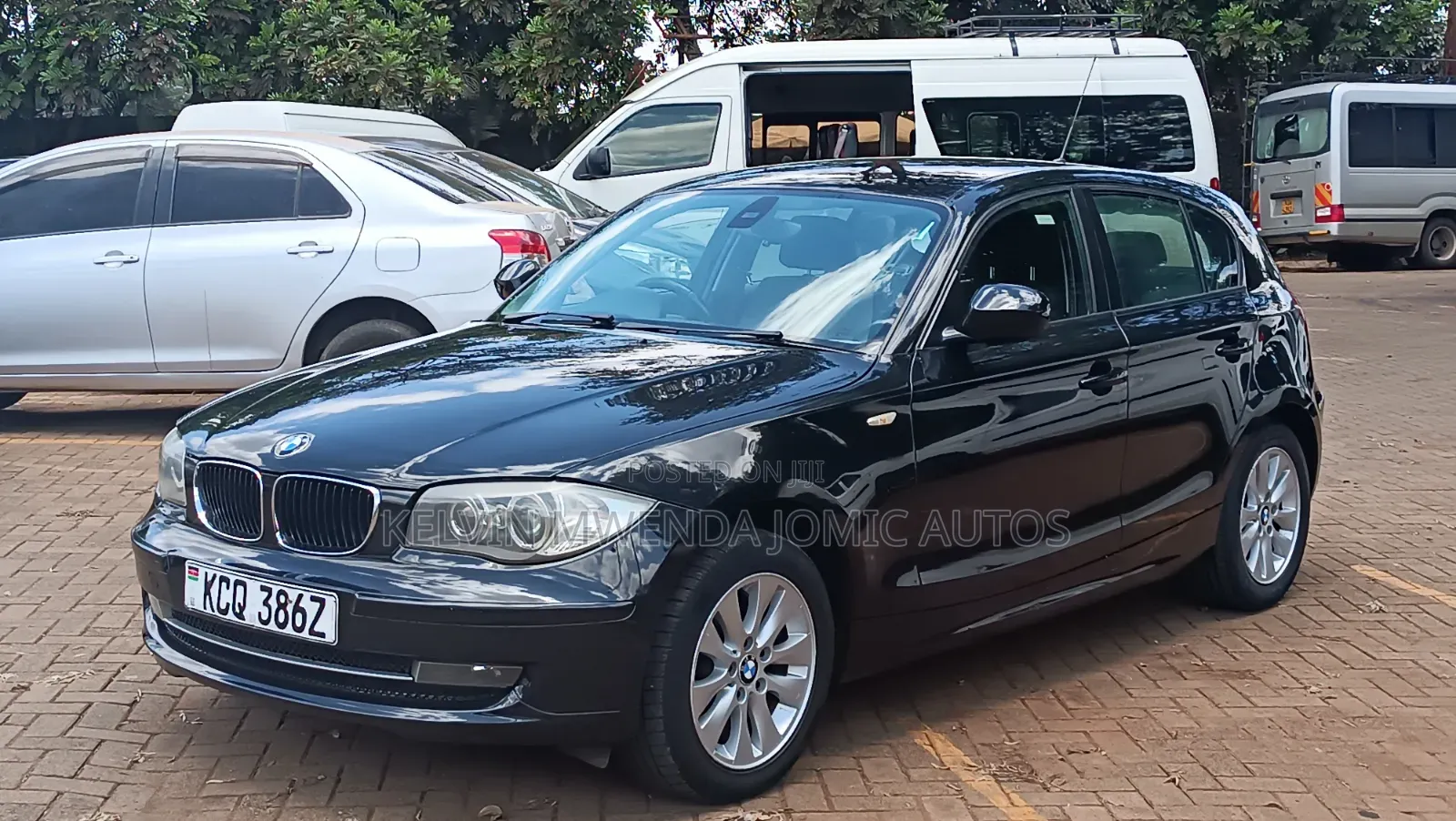 BMW 116i 2011 Black