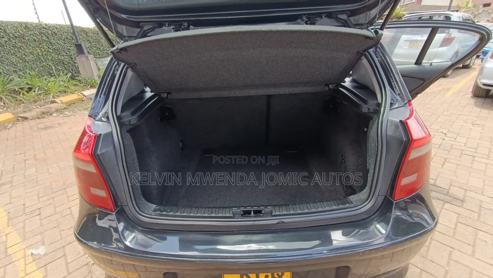 BMW 116i 2011 Black