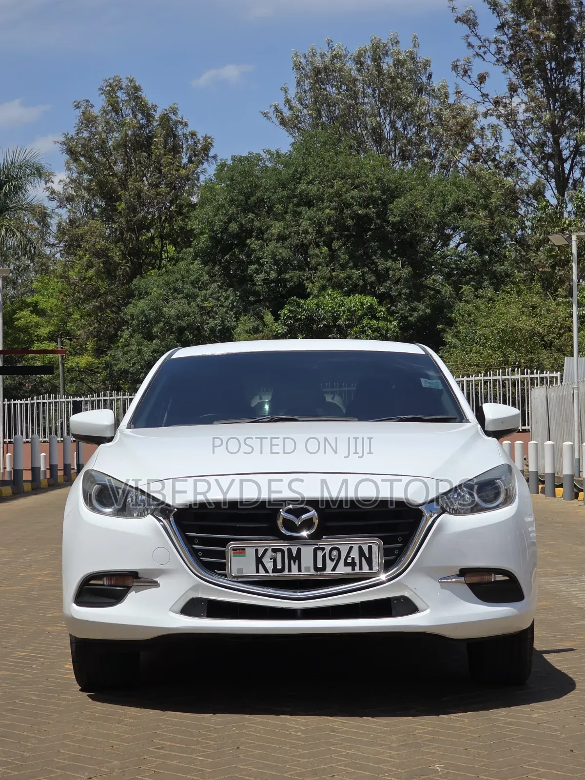 Mazda Axela 2015 White