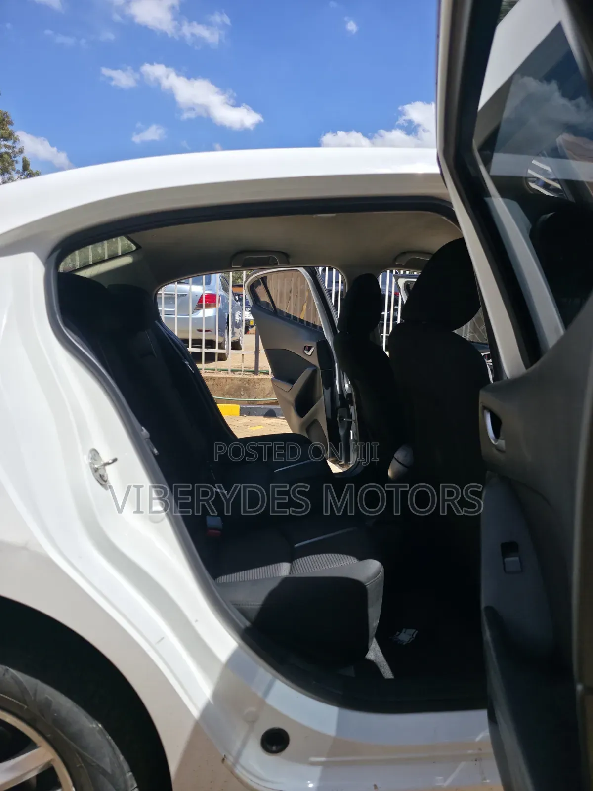 Mazda Axela 2015 White