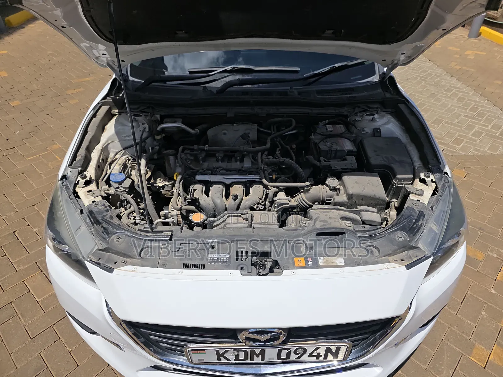 Mazda Axela 2015 White