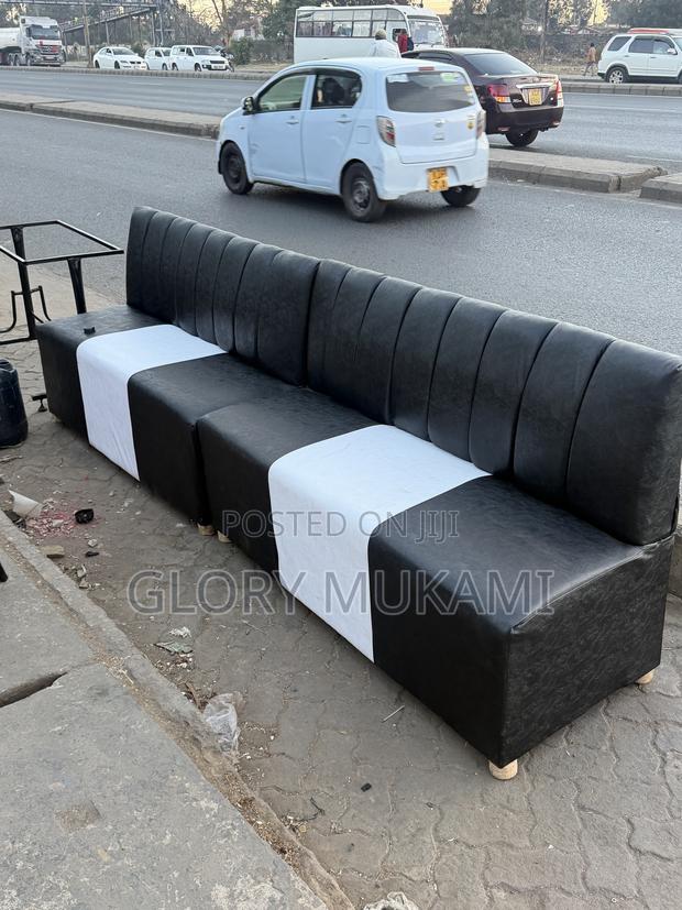 Restaurant and Bar Black White Couches 5ft - thumbnail 3