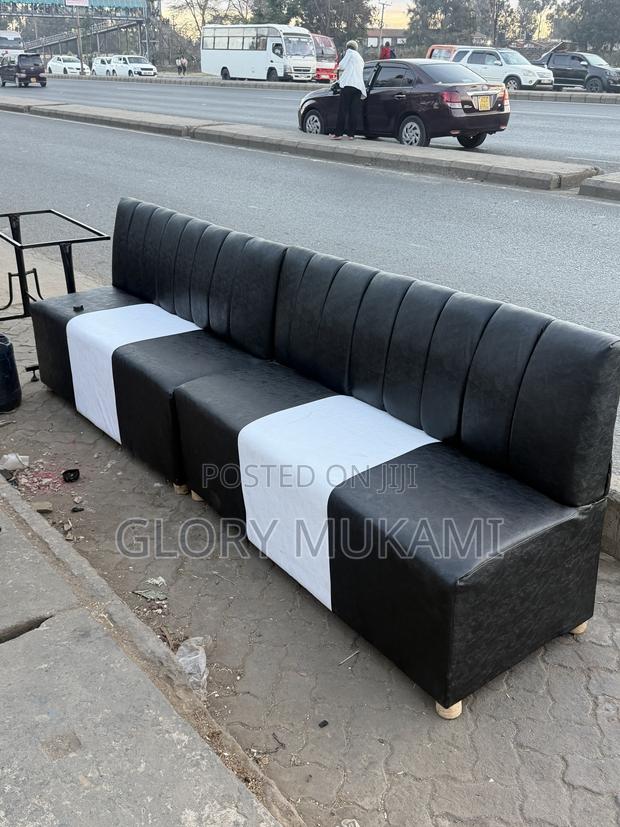 Restaurant and Bar Black White Couches 5ft - thumbnail 2