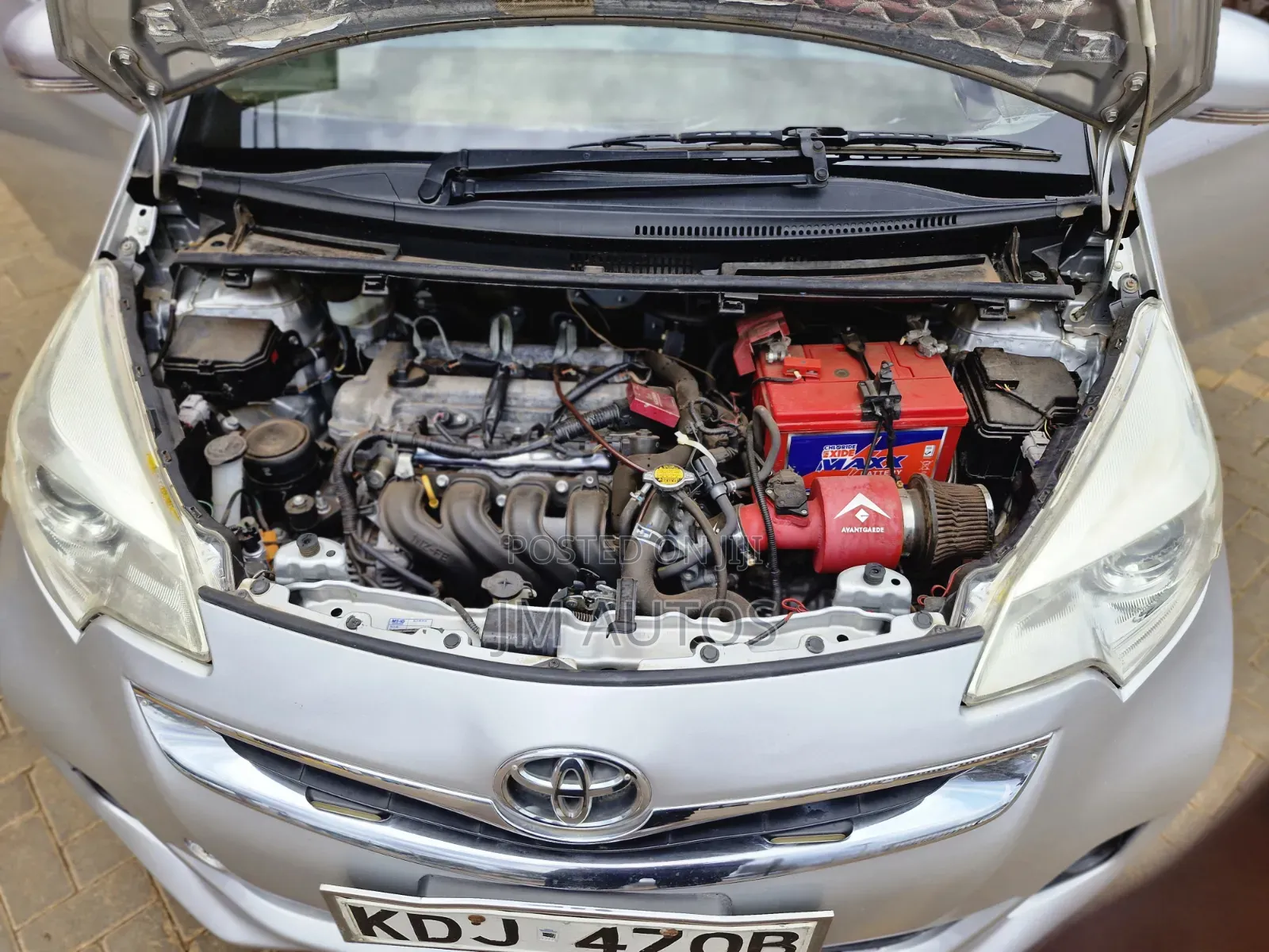 Toyota Ractis 1.5 FWD 2015 Silver