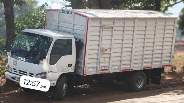 Isuzu NPR 2014 - main view