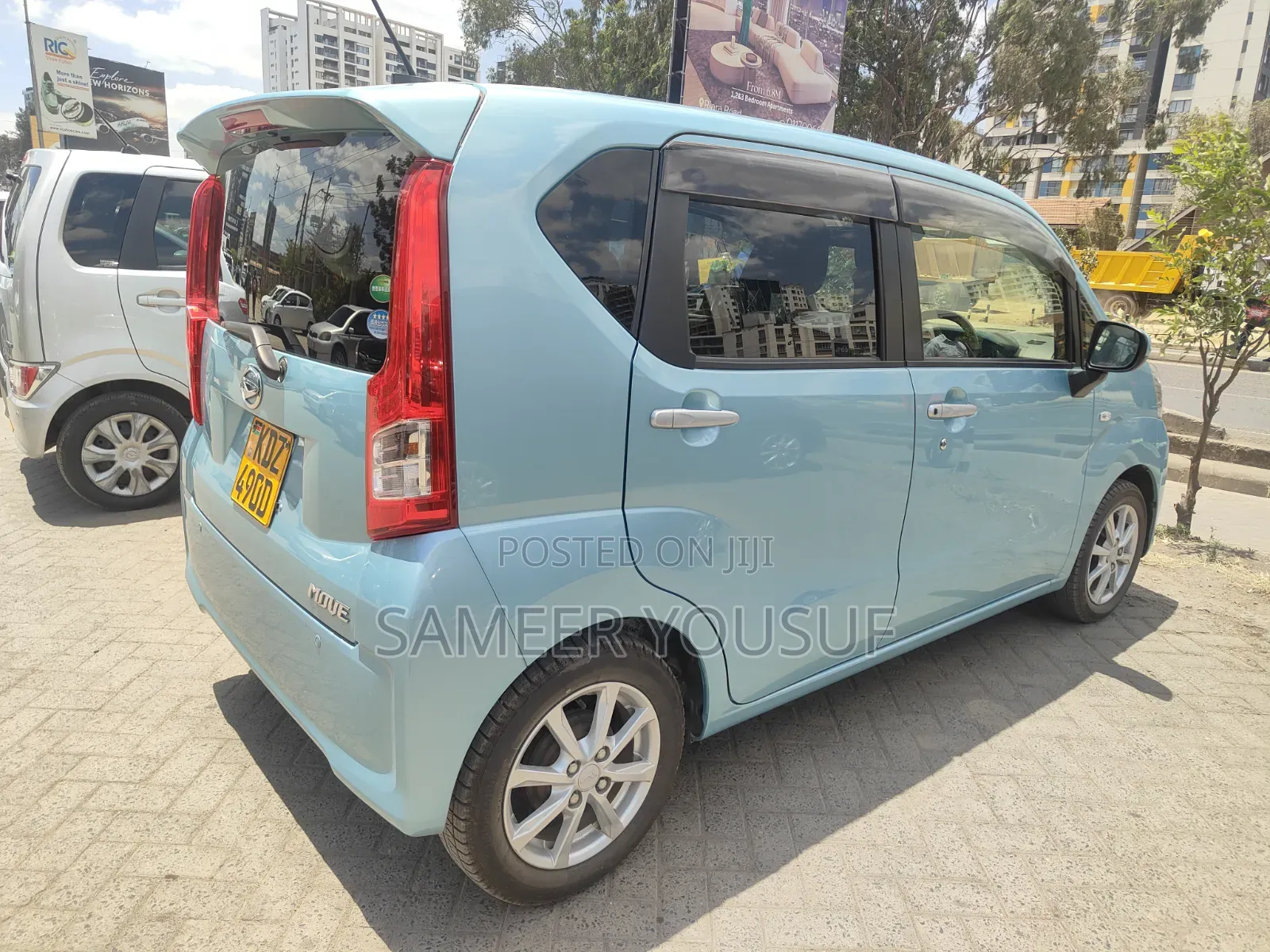 Daihatsu Move 2021 Blue