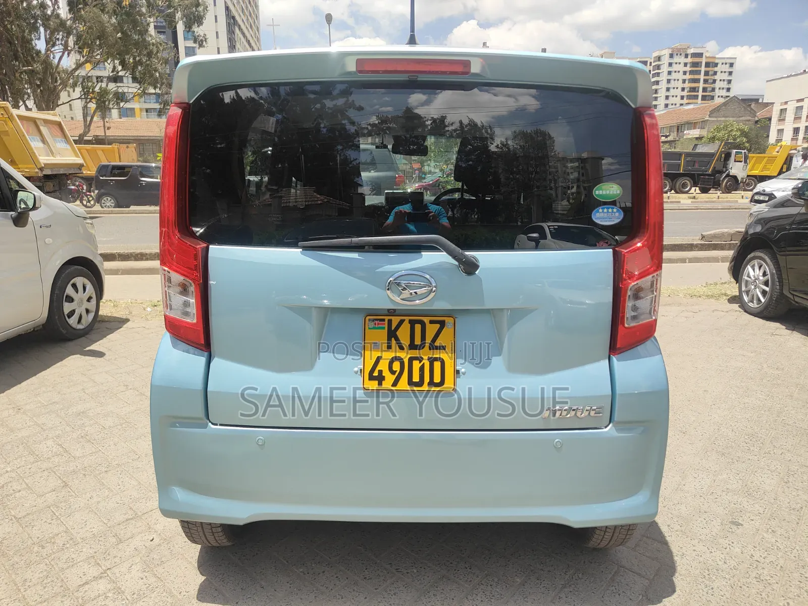 Daihatsu Move 2021 Blue