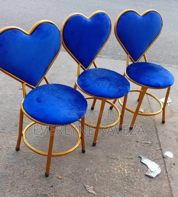 Salon Love Chairs - thumbnail 2