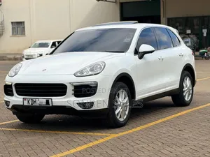 Porsche Cayenne S 4dr SUV AWD (3.6L 6cyl Turbo 8A) 2015 White