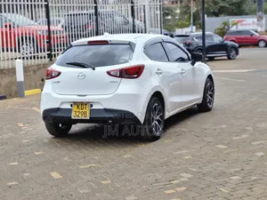 Mazda Demio 2018 White