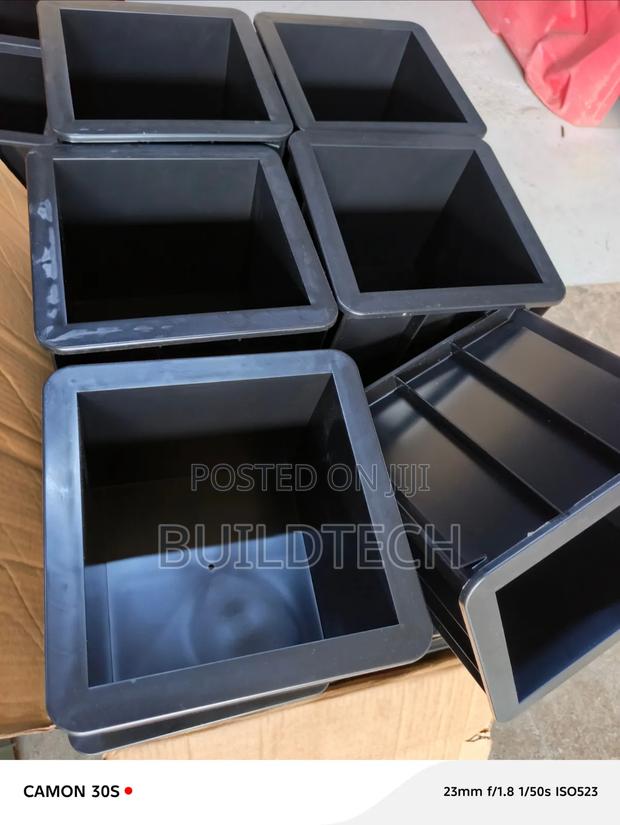 Heavy-Duty Concrete Cube Moulds – Durable & Reusable - main view