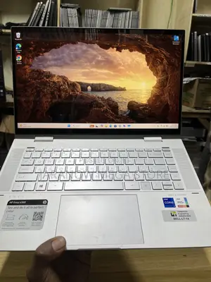 Laptop HP Envy x360 15-cp0013nr 8GB Intel Core i7 SSD 256GB