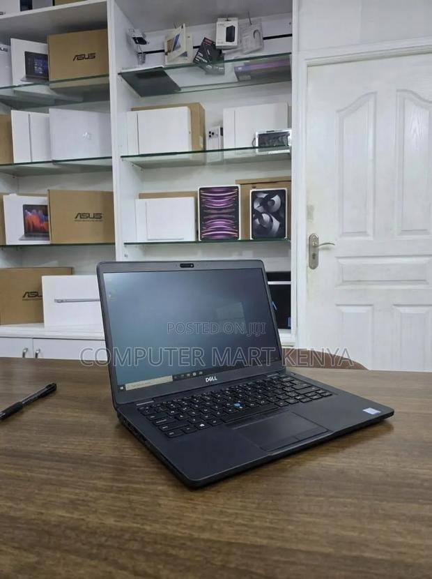 New Laptop Dell Latitude 5300 8GB Intel Core i7 SSD 256GB - thumbnail 2