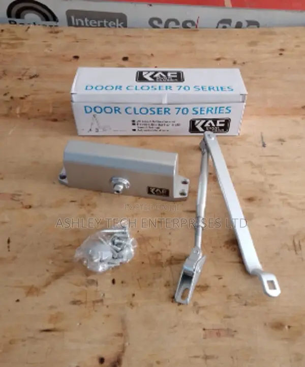 Reliable Hydraulic Door Closer for Everyday Use