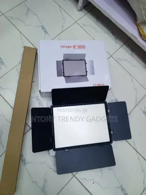 P-900 LED Video Light Panel With Remote and Barndoors