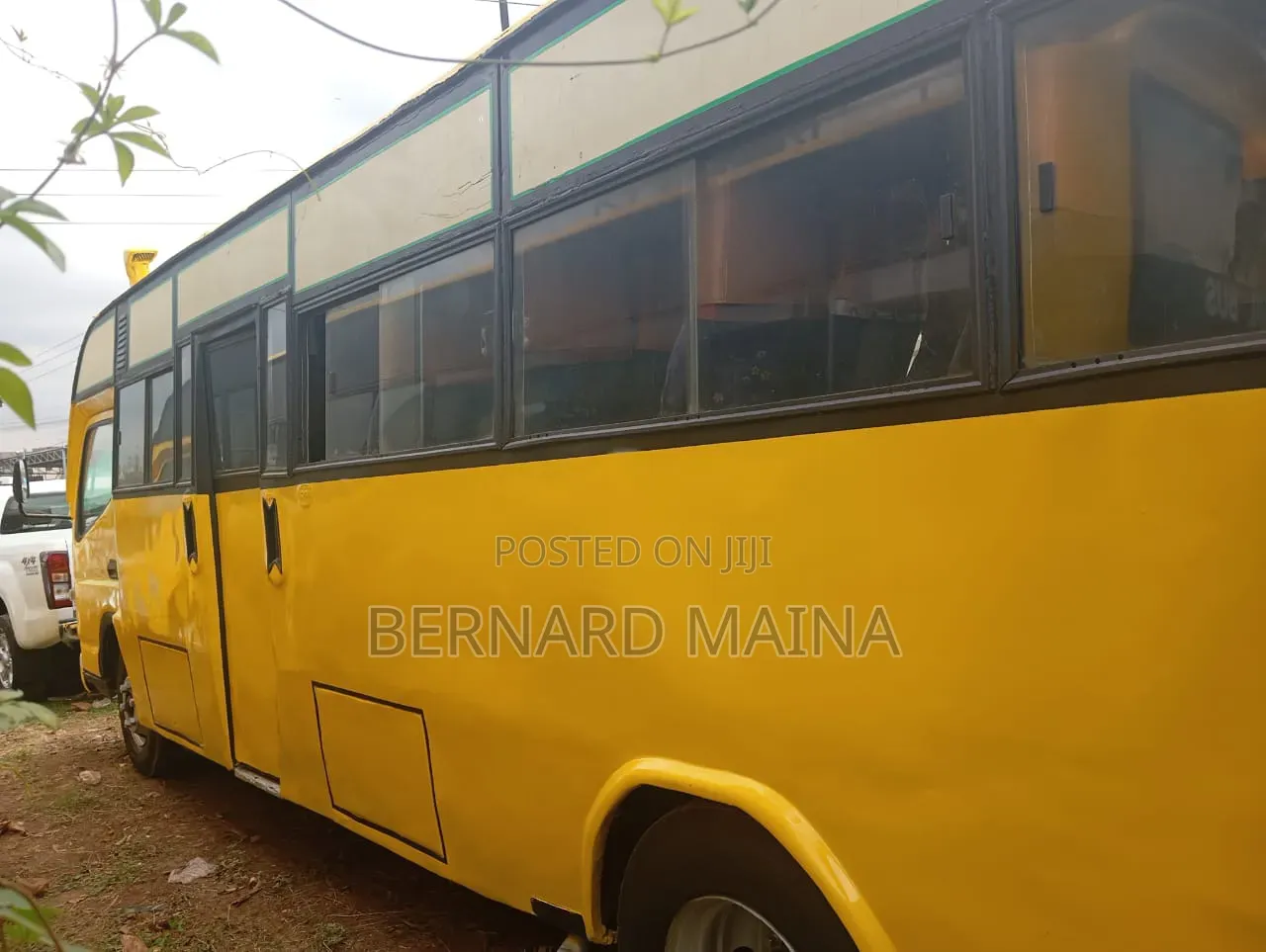 Mitsubishi Fuso Canter 2015 Yellow
