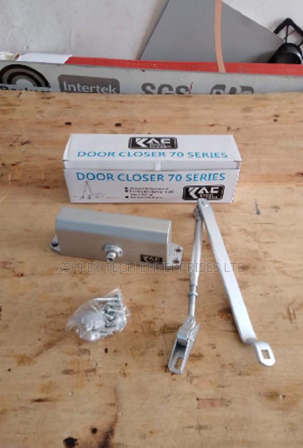 Advanced Self Closing Door Hinge Mechanism - main view