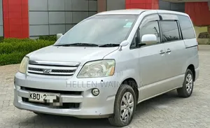 Toyota Noah 2007 Silver