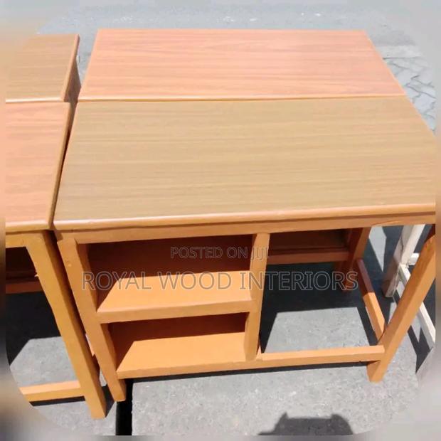 Kitchen Table Available - thumbnail 2