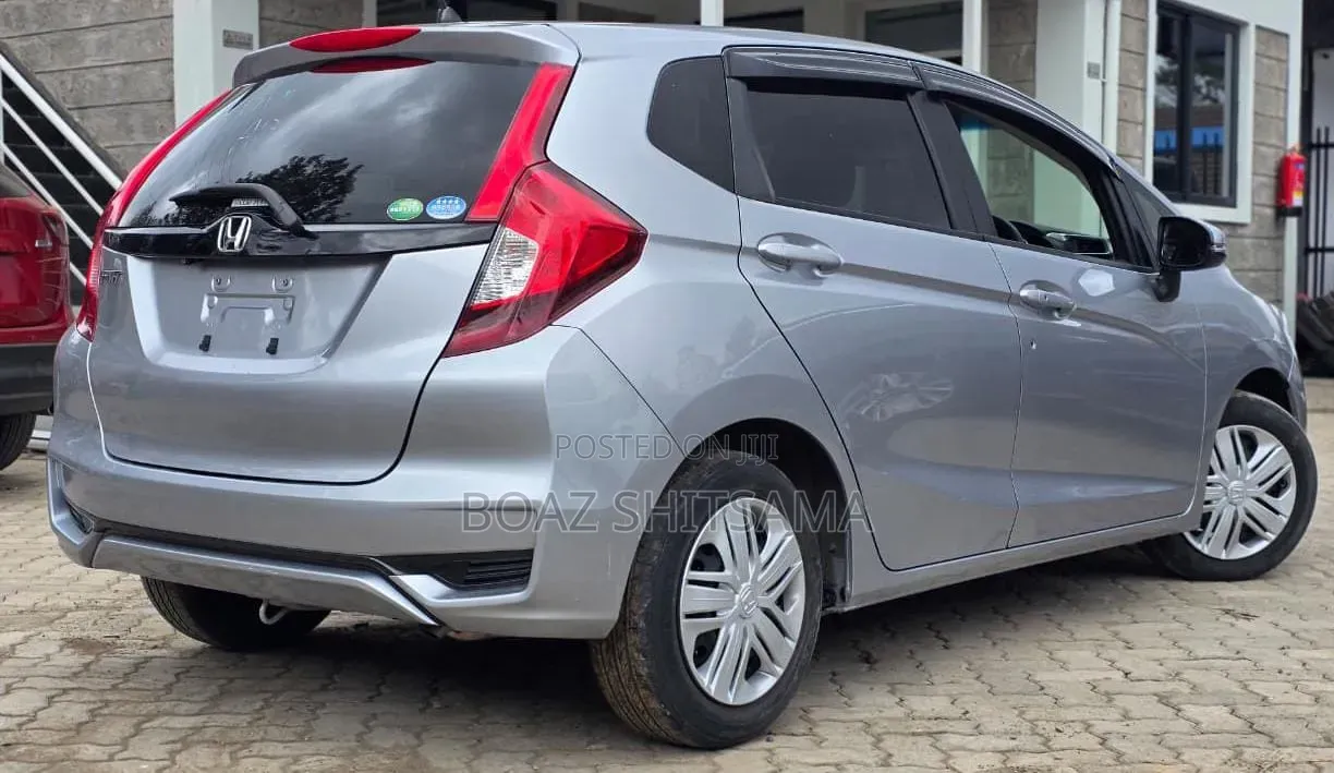 Honda Fit 2019 Silver