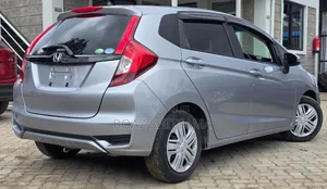 Honda Fit 2019 Silver