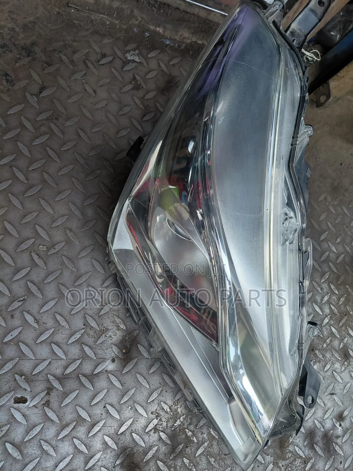 Vitz 2018 (303)