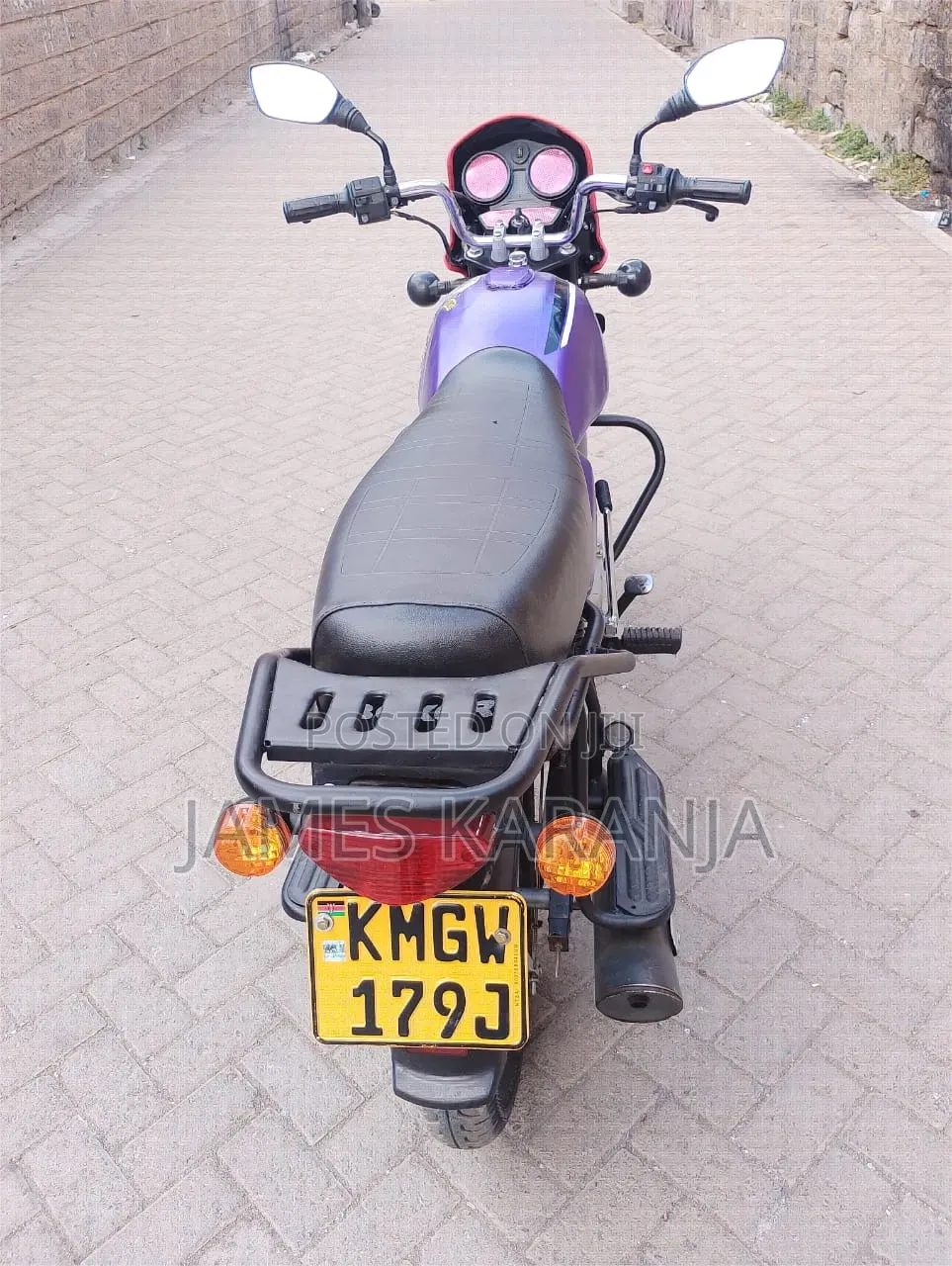 Bajaj Boxer 125 2025 Red
