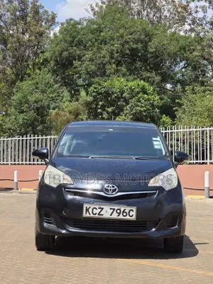 Toyota Ractis 2012 Black