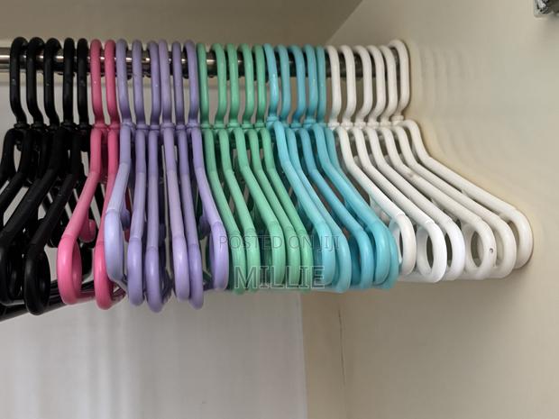 Swivel Hangers - main view