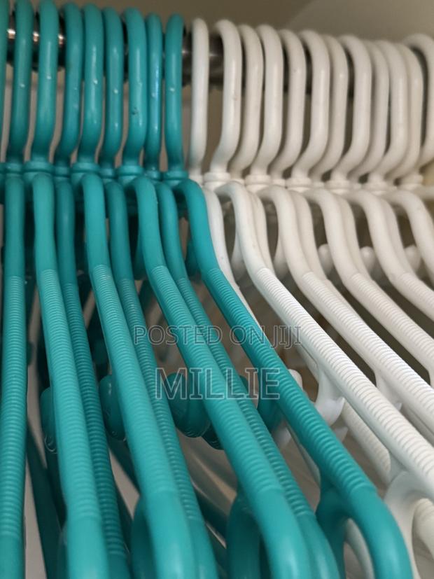 Swivel Hangers - thumbnail 2