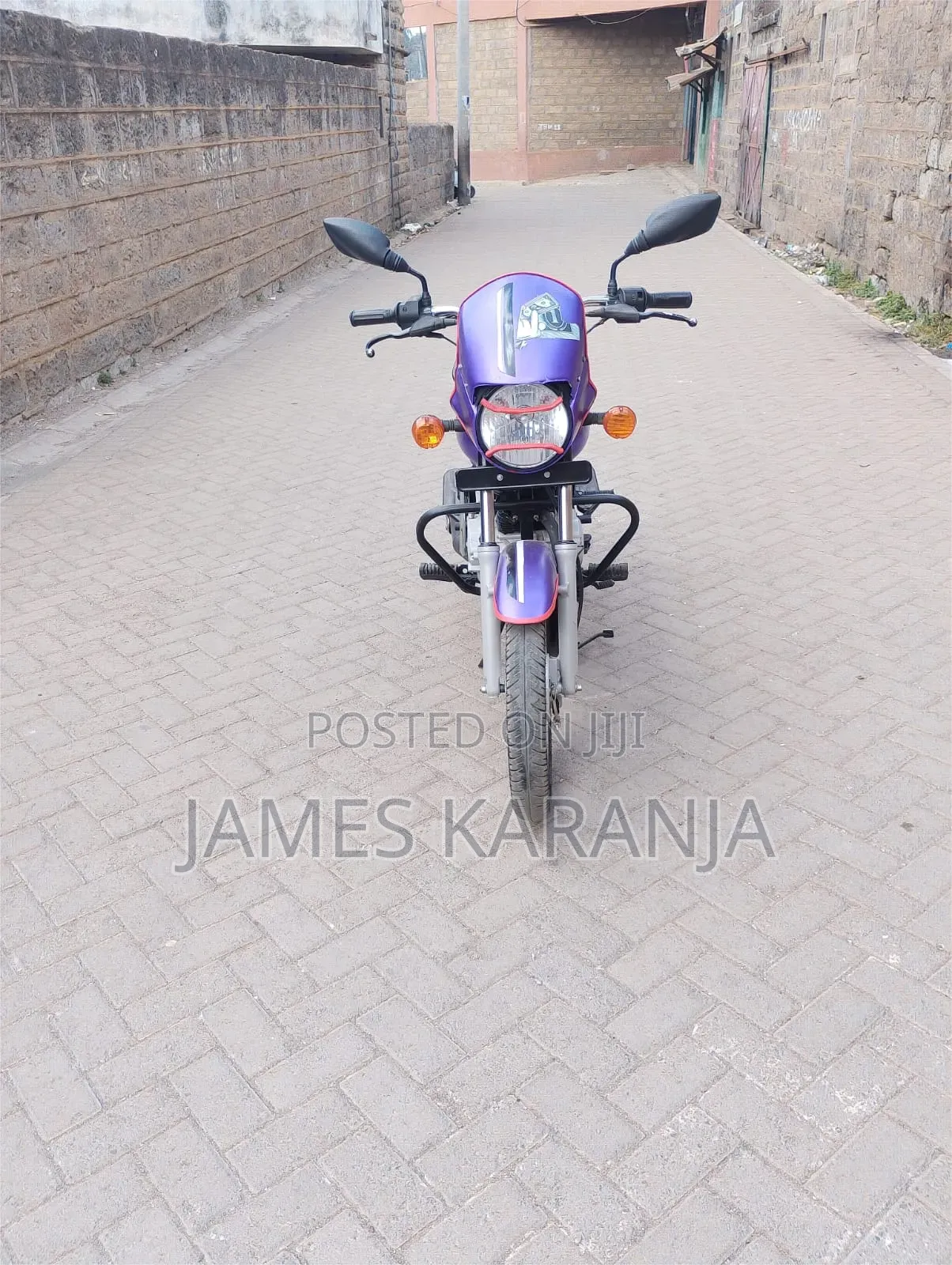 Bajaj Boxer 125 2025 Red