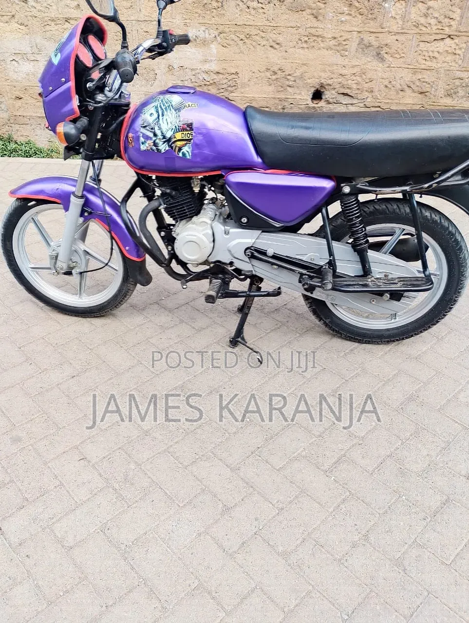 Bajaj Boxer 125 2025 Red