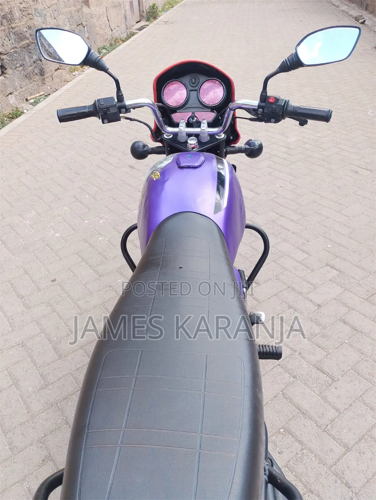 Bajaj Boxer 125 2025 Red