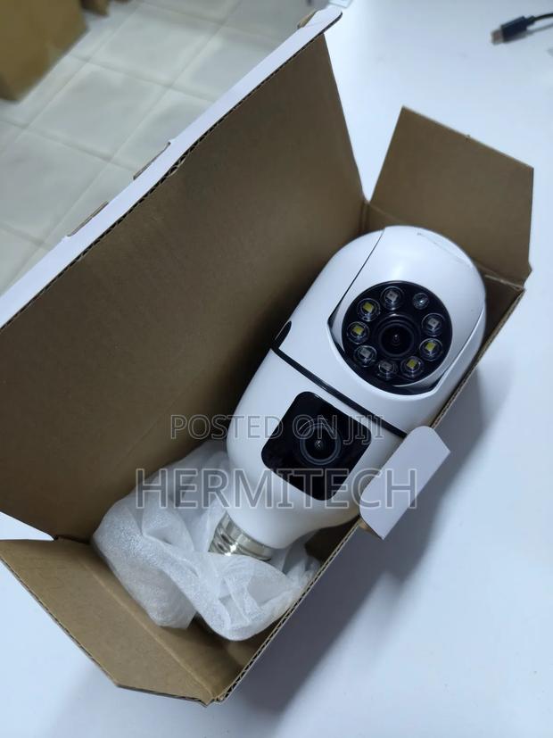 Easy-Installation Dual Lens Bulb CCTV Camera