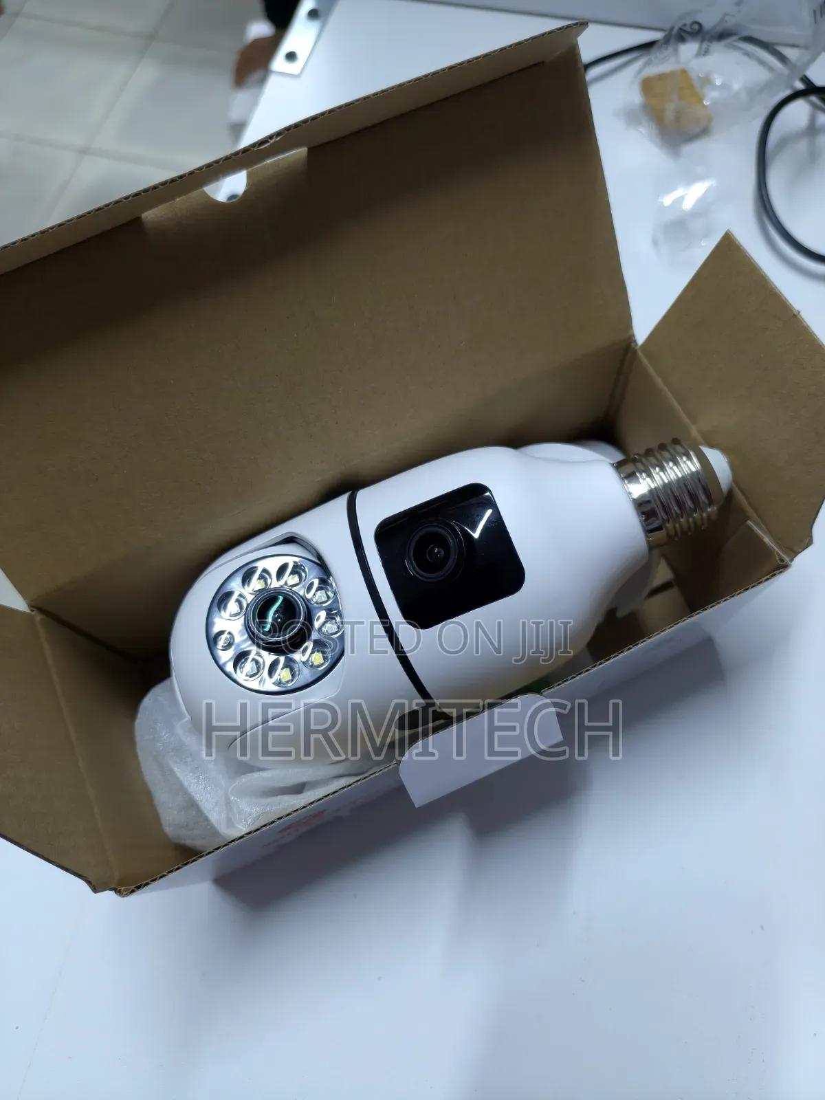 Dual Lens Bulb CCTV Camera for Shop and Retail Security