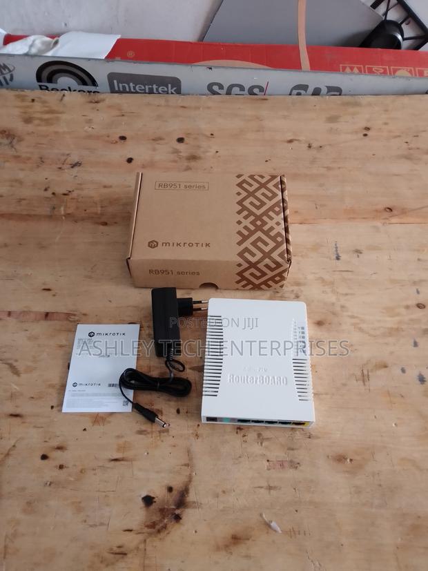 MikroTik RB951 Wireless Router – Reliable Internet Sharing - main view