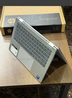 New Laptop HP OmniBook 5 14" 16GB Intel Core i7 SSD 512GB