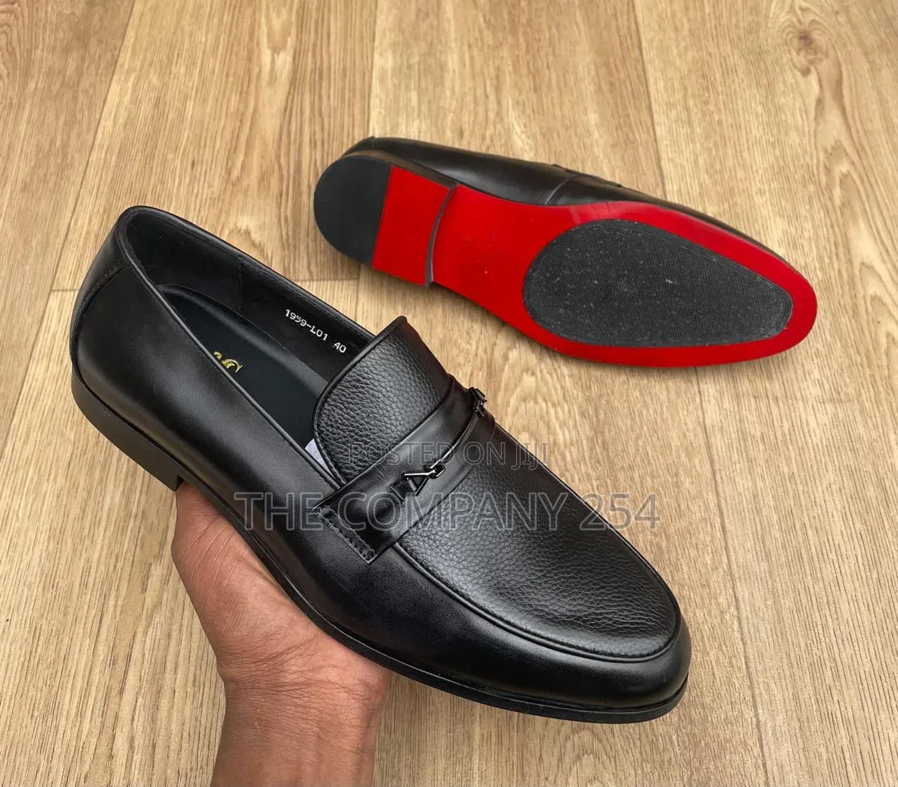 Official Lowcut Red Bottoms Shoes