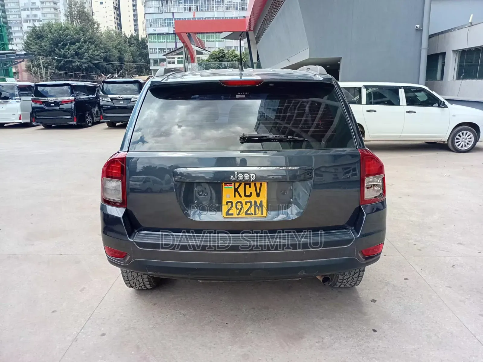 Jeep Cherokee 2012 Black